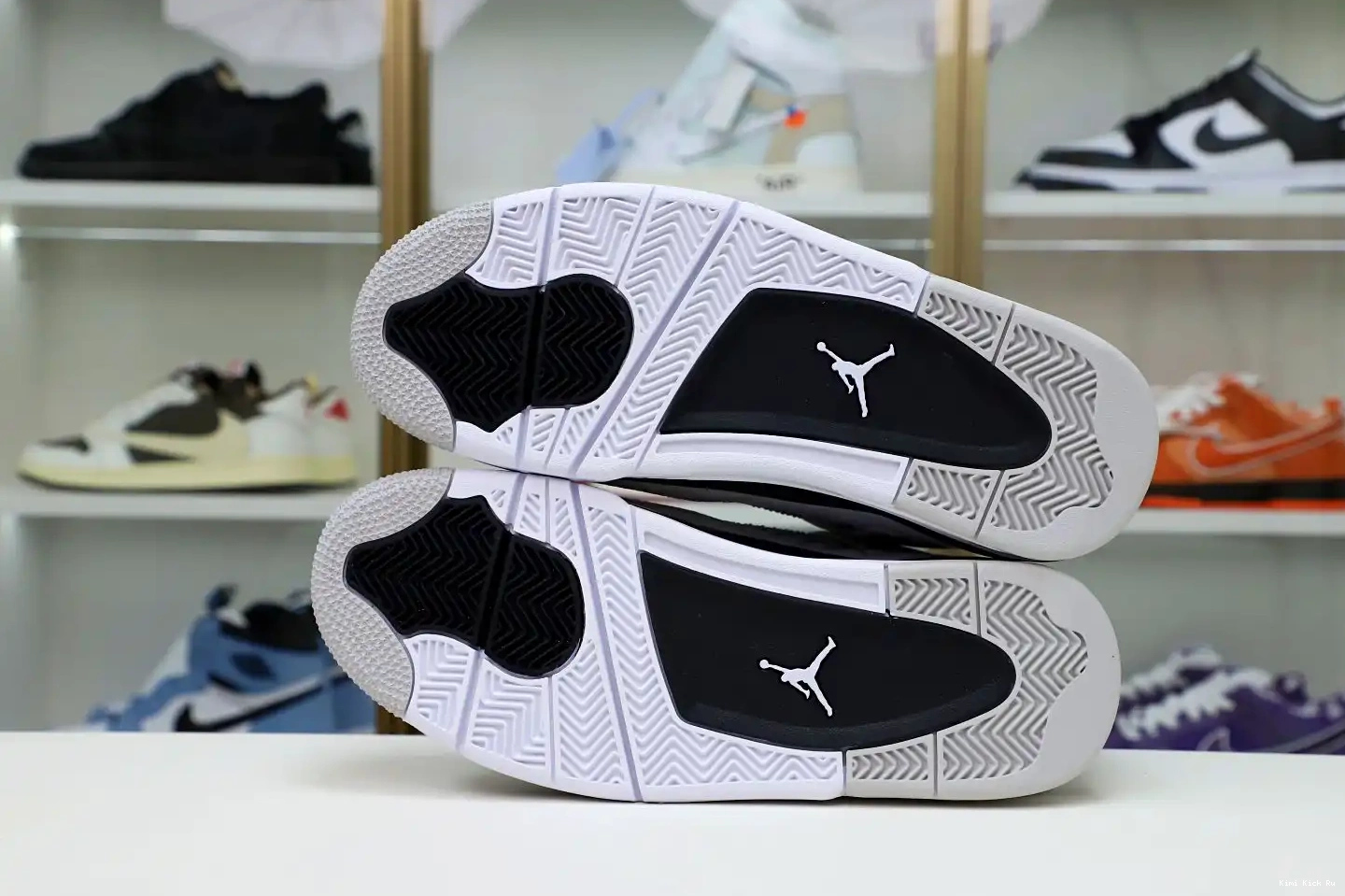 AIR BLACK MILITARY Kimikick JORDAN 4 0816